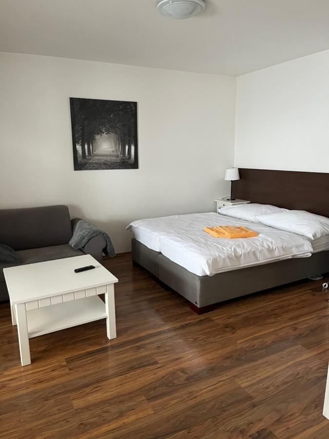 Apartman Viktoria 5 Ruzomberok Buitenkant foto
